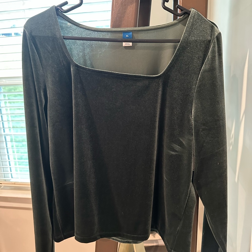 Old Navy Emerald Green Blouse with Long Sleeves